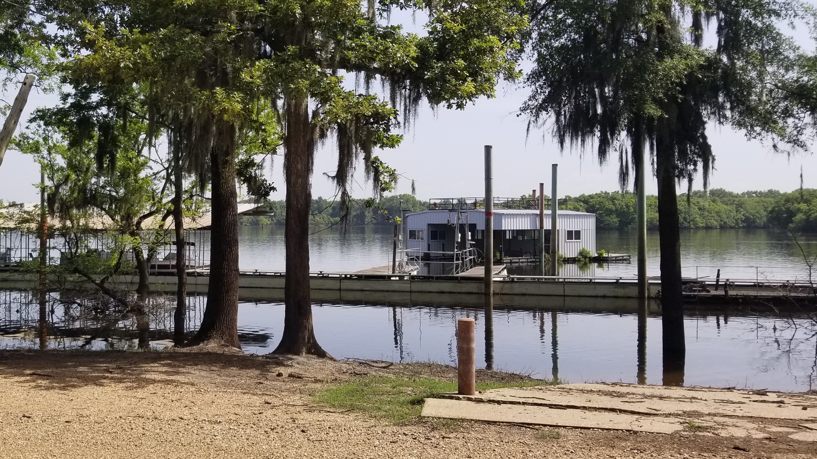 Joey's Moon Lake Marina & RV Park - Photo 2