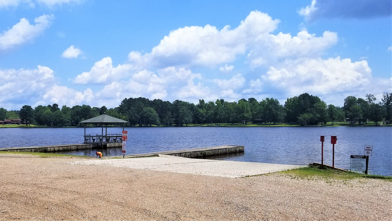Bateaux on Caney Lake photo 5