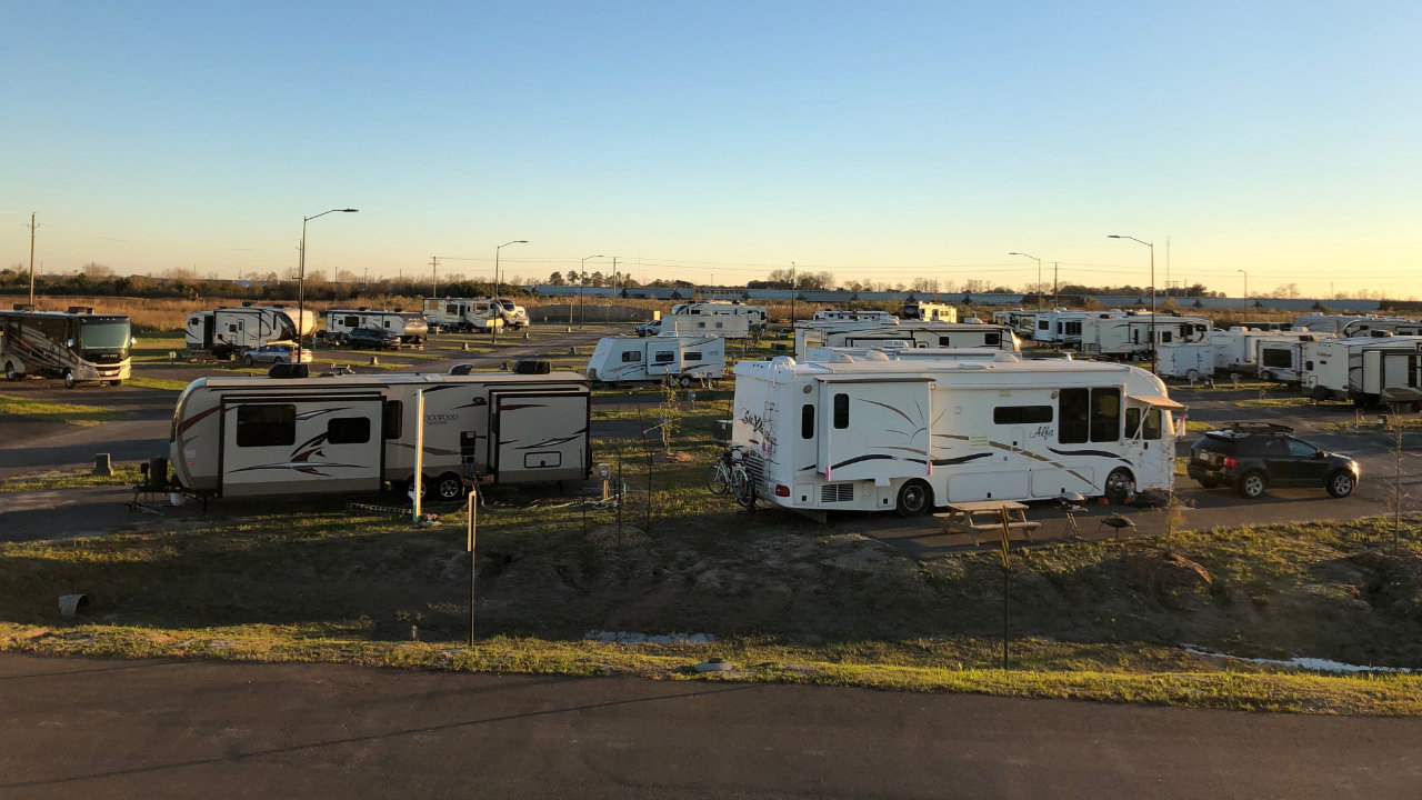 Evangeline Oaks RV Park Iowa photo 4